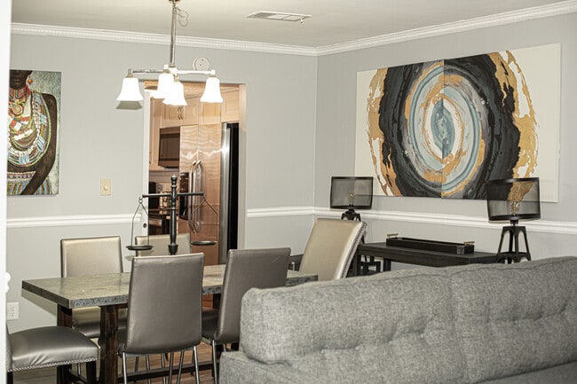 Building Photo - 4393 Coopers Creek Dr SE