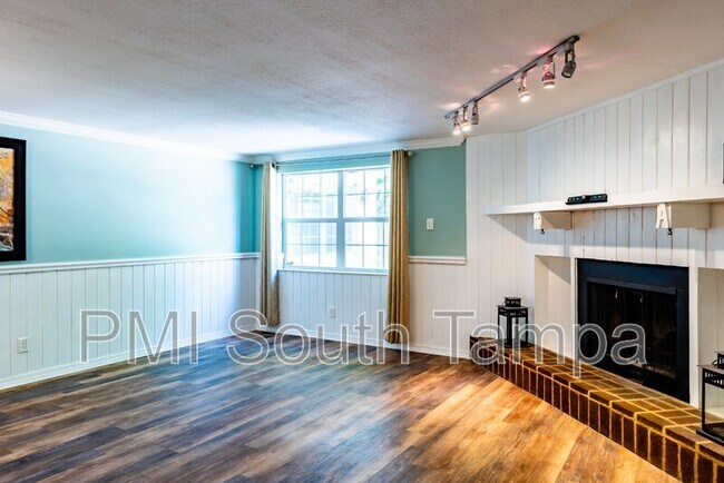 Foto del edificio - 513 W 127th Ave