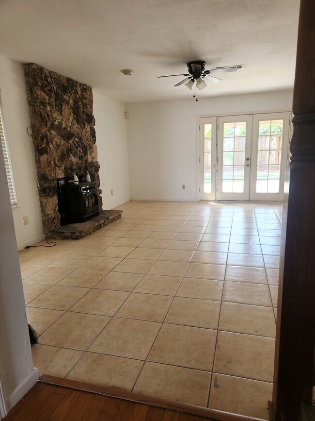 Foto del edificio - 2156 Cheyenne Way