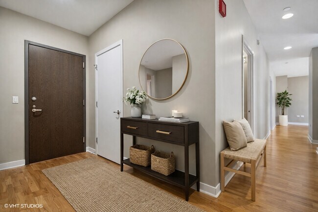 Foto del edificio - 737 W Washington Blvd