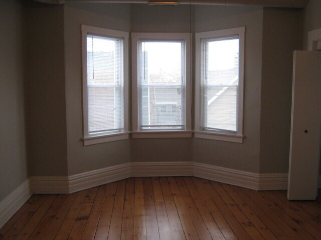 Building Photo - 2627 W Attrill St