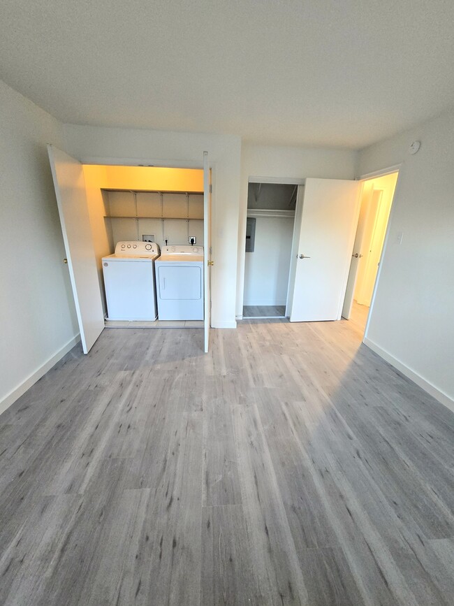 Bedroom with Laundry - Tremaine Place