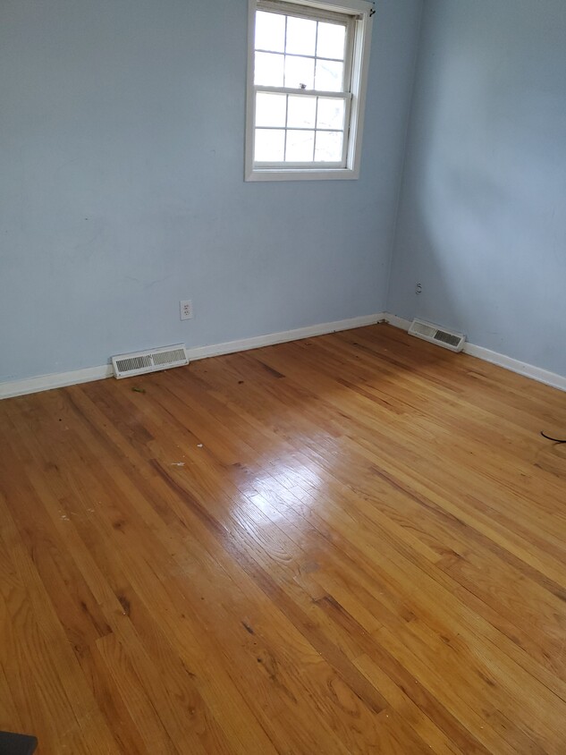 Foto principal - 15753 Broadway Ave