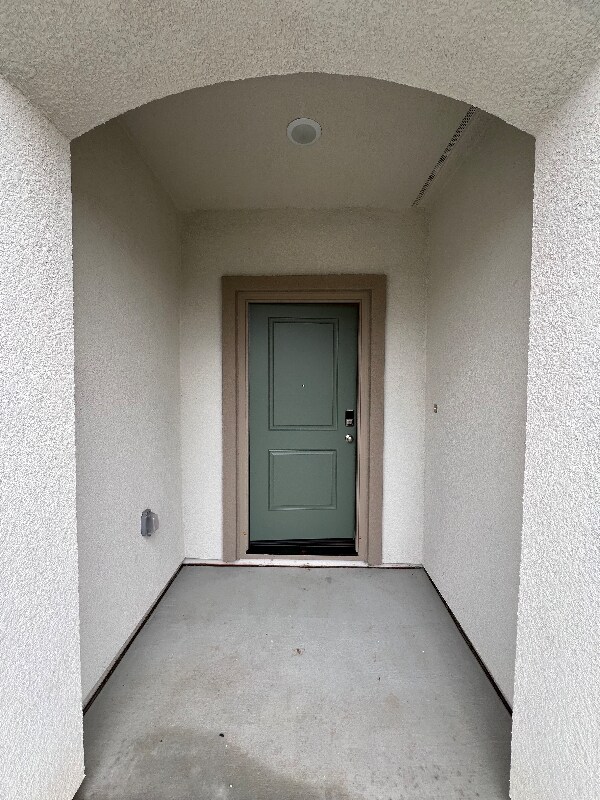 Building Photo - 514 Bedfordshire Dr