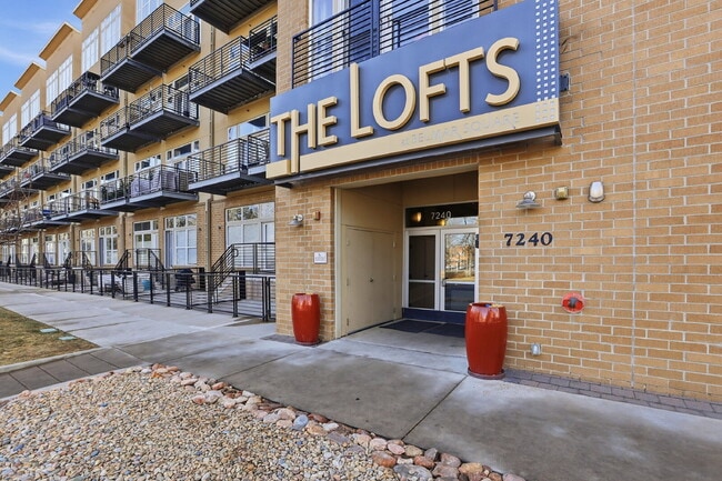 Building Photo - Bright and Spotless - Fully Furnished 2 Bed 2 Bath Condo in the heart of Belmar!  Available Now!