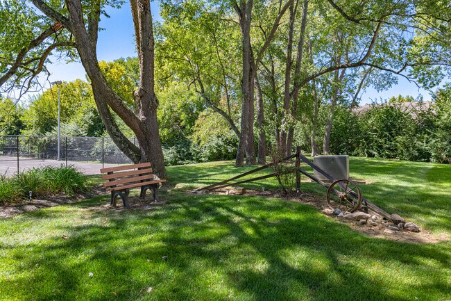 Building Photo - 1310 Hollow Run