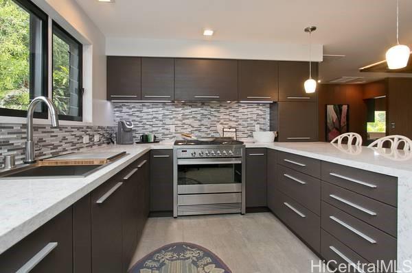 Building Photo - 4103 Kahala Ave