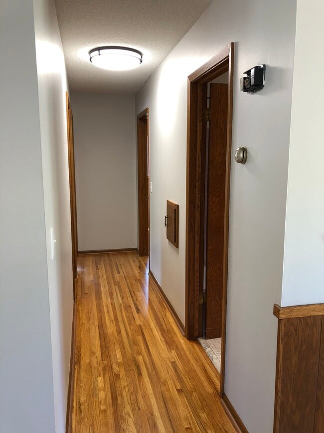 Main Hallway - 865 Charlotte Dr