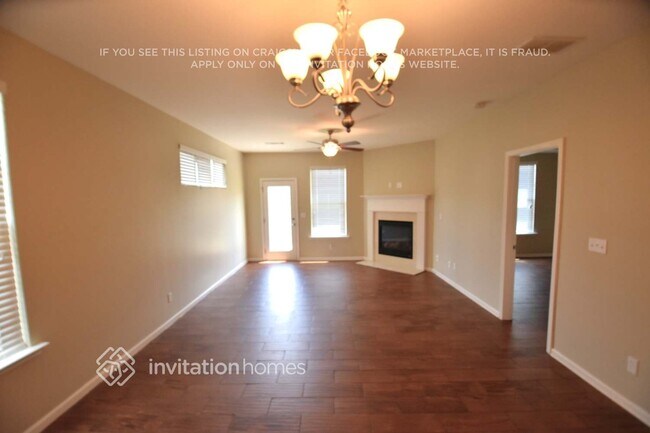 Building Photo - 3755 Santa Rosa Way