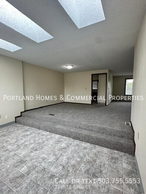 Building Photo - 2336 SE Nash Ct