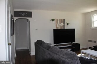 Building Photo - 308 Warwick Rd