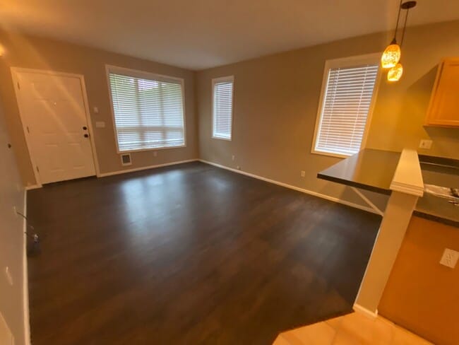 Foto del edificio - 2 bed 2 bath South Eugene Townhome