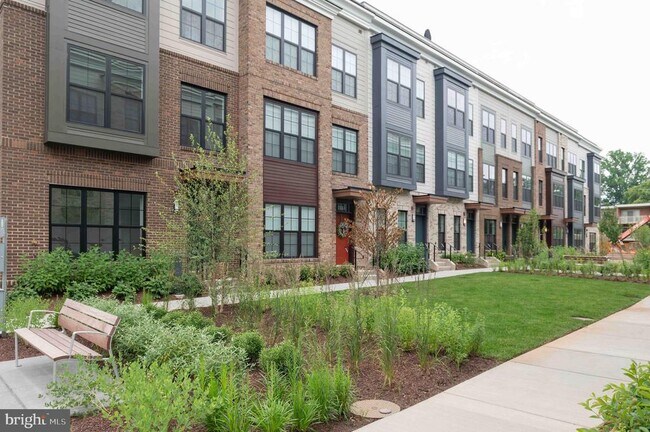 Building Photo - 7353 Blade Dr