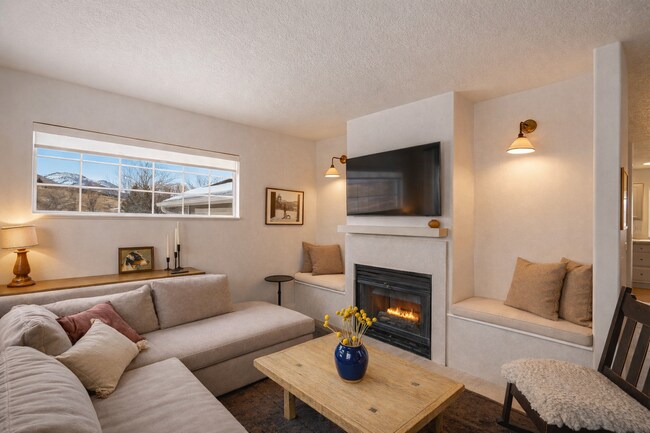 Foto del edificio - 4887 E Willowbrooke Cir