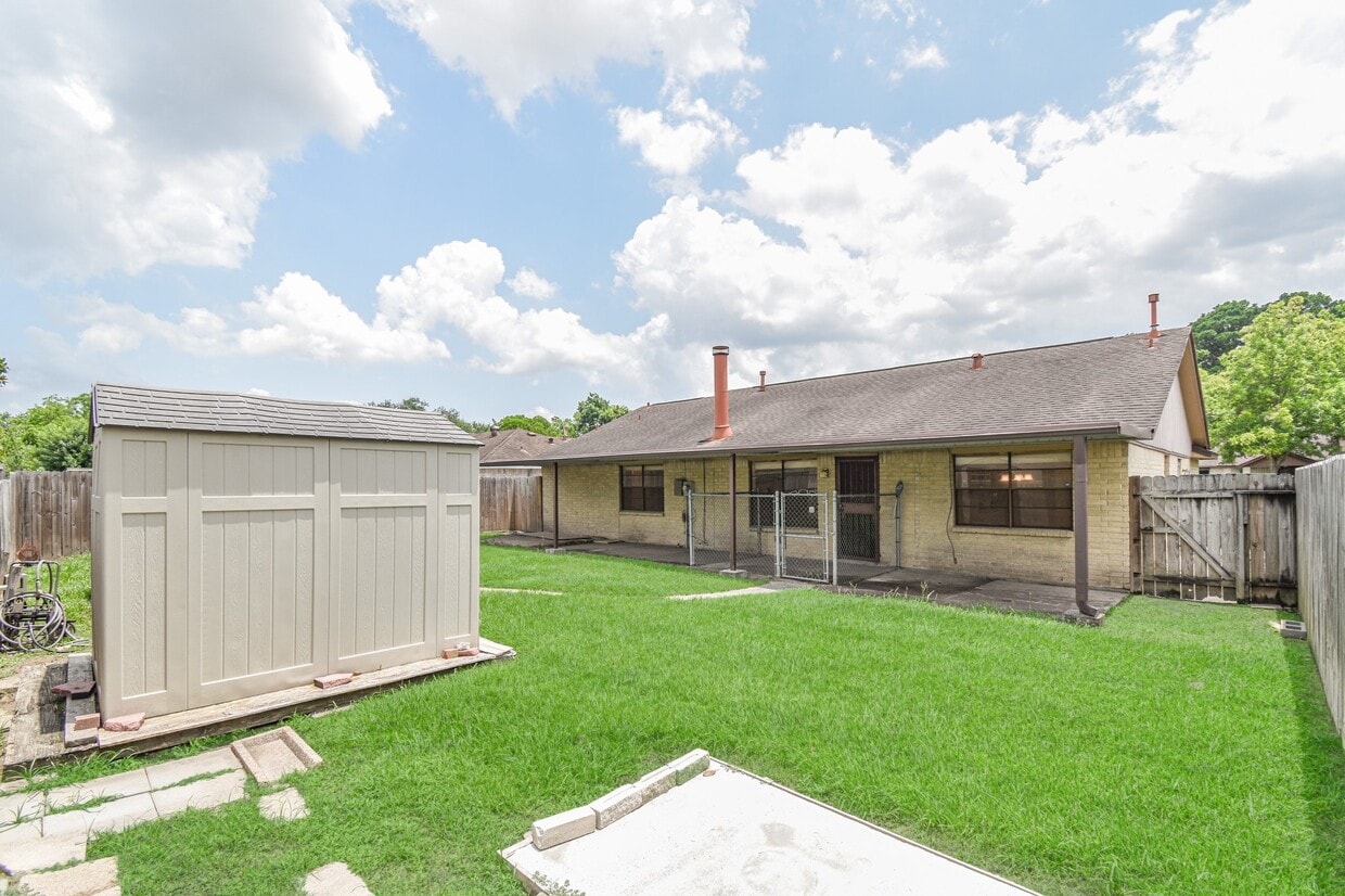 Foto principal - 3803 Lochmire Ln