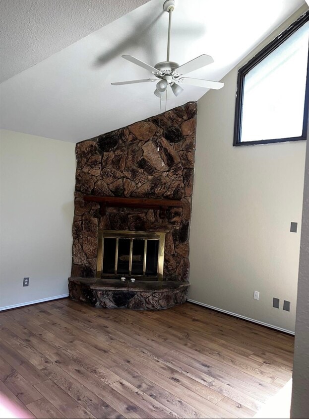 Primary Photo - 4619 Country Creek Dr