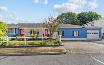 Building Photo - 45-47 Clym Street