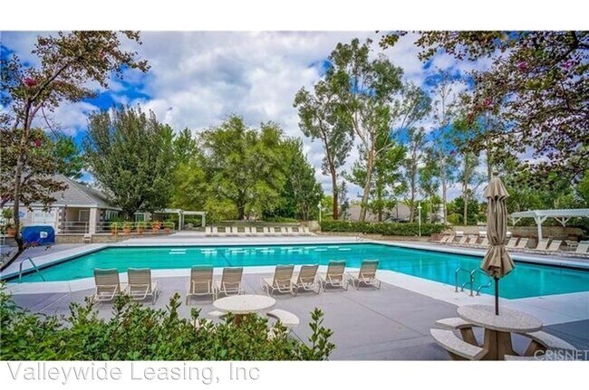 Building Photo - 4 br, 2.5 bath House - 25906 Bellis Dr