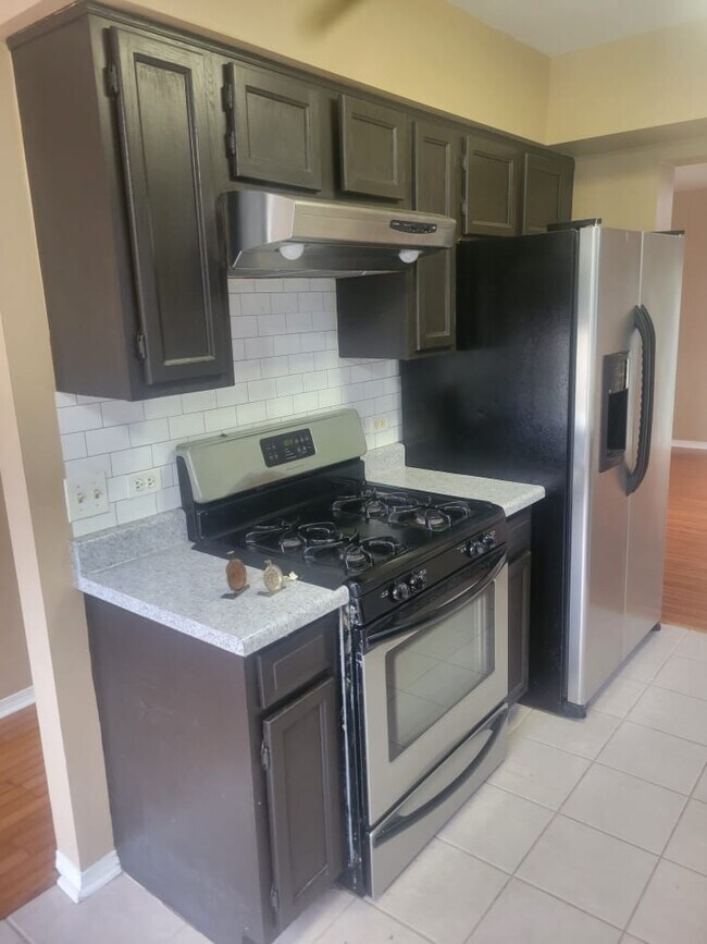 Foto del edificio - 5229 Acacia Ct