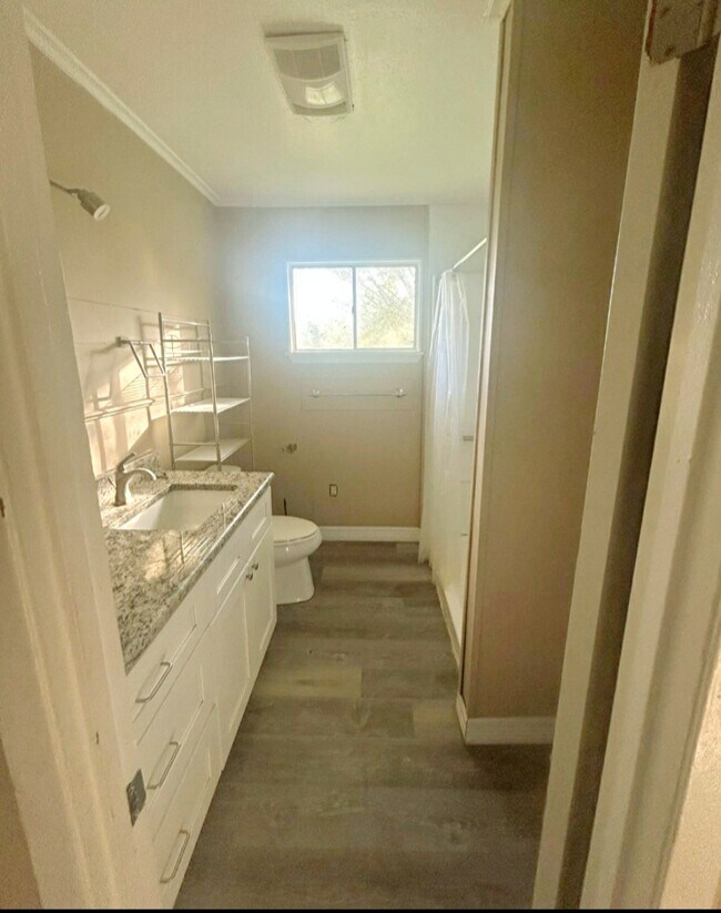 Foto del edificio - 246 Creekside Dr