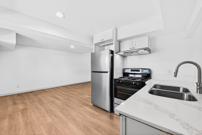 Foto del edificio - 1121 Daisy Ave