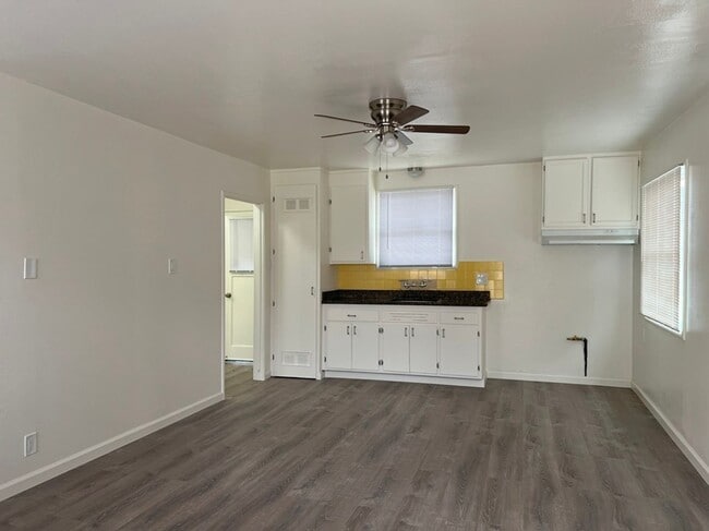 Foto del edificio - 7th st., #22632,  #22634, &amp;  #22636