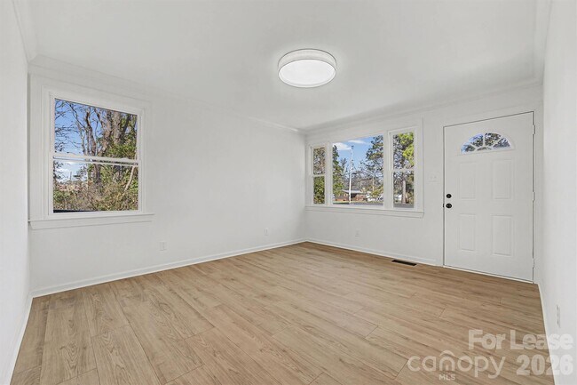 Foto del edificio - 357 Barnes St