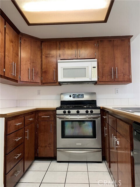 Building Photo - 13508 Francisquito Ave