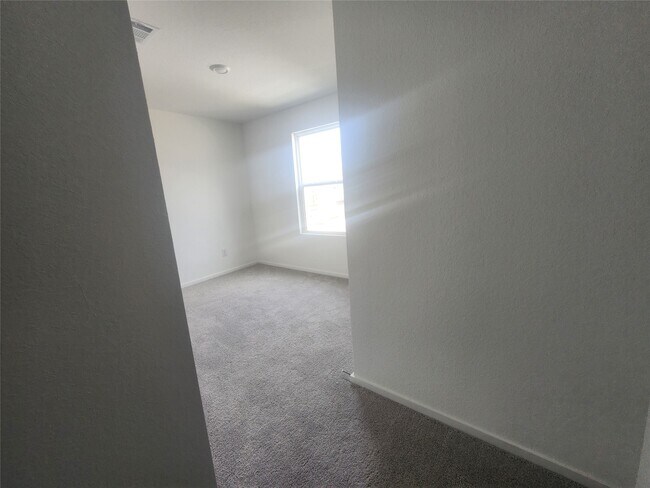 Foto del edificio - 906 Pertuso Ln