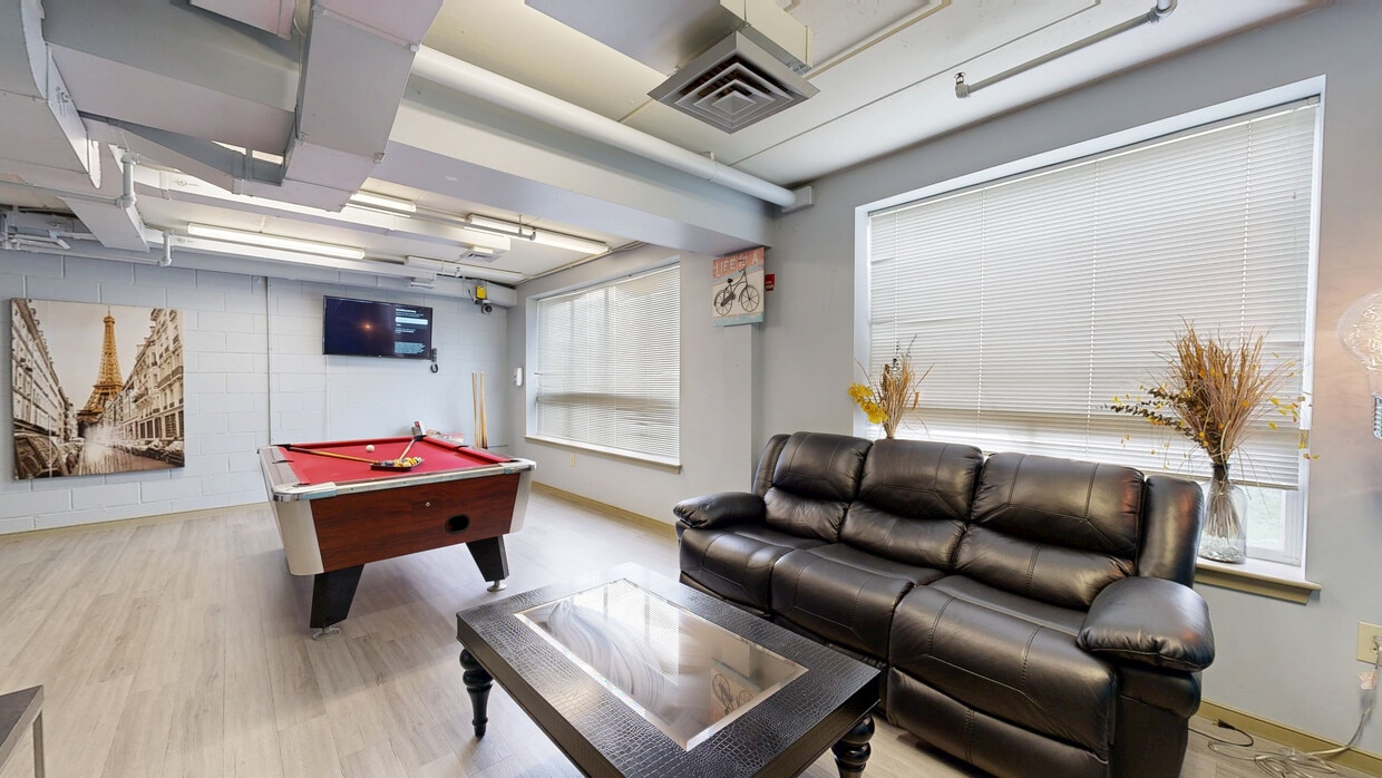 Photo - HH Cresmont Apartments