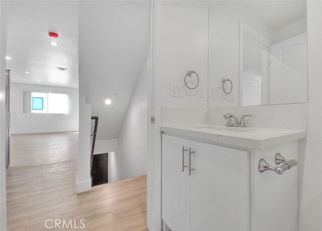 Foto del edificio - 5852 Vineland Ave