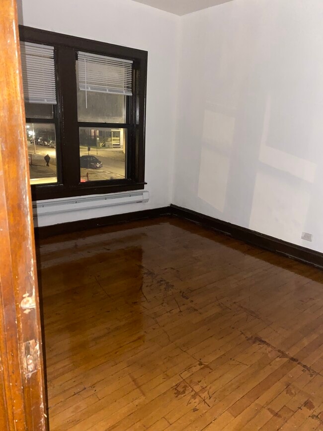 Building Photo - 7952 S Colfax Ave