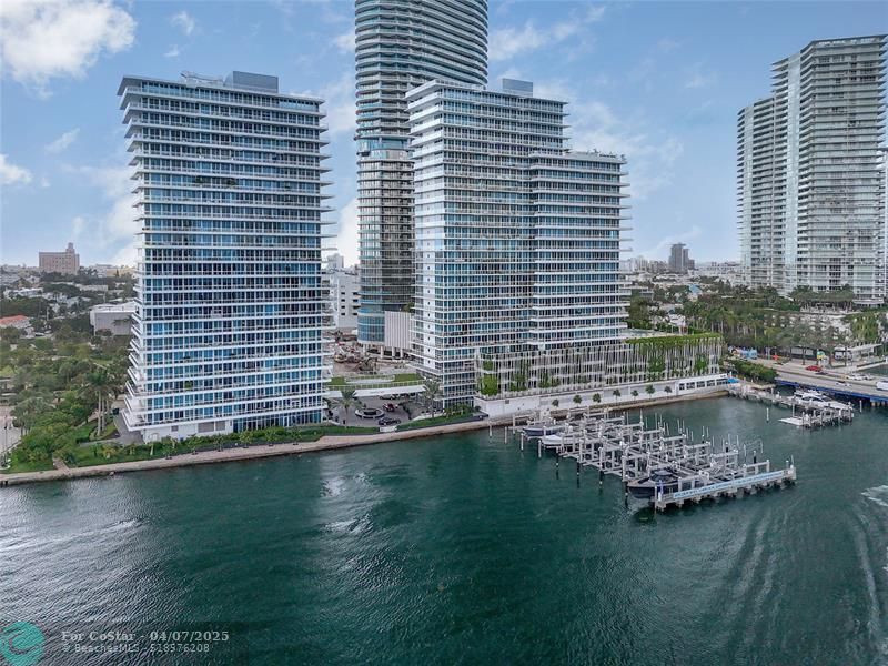 Foto principal - 540 West Ave