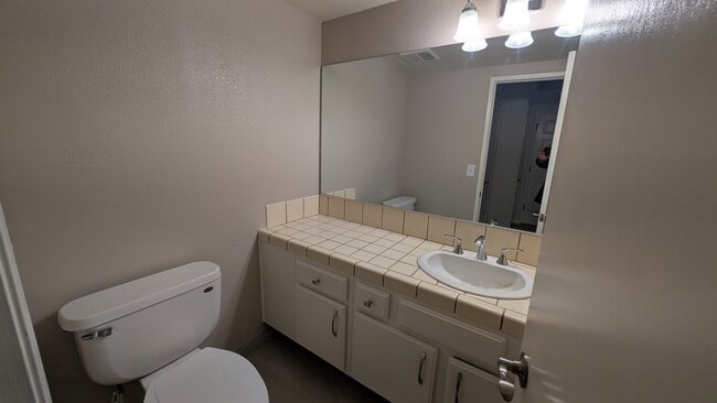 Building Photo - 1300 Mayflower Ave