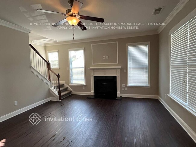 Building Photo - 13425 Pierre Reverdy Dr