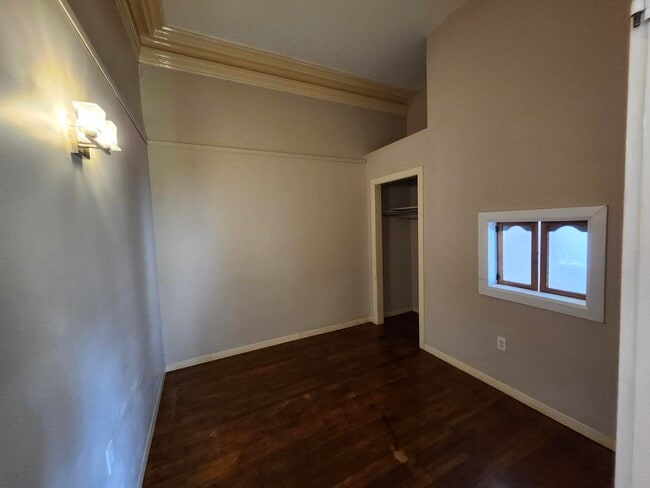 Building Photo - 293 Princess St