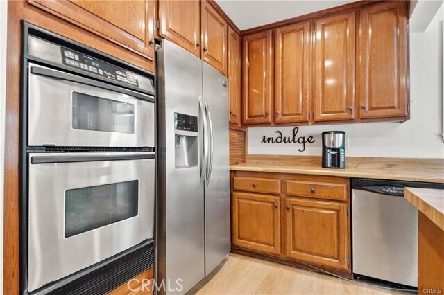 Foto del edificio - 5309 River Ave