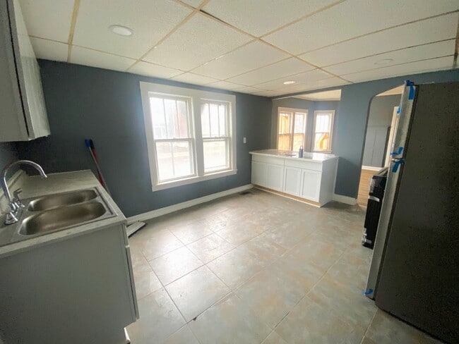 Building Photo - 528 Chenango St