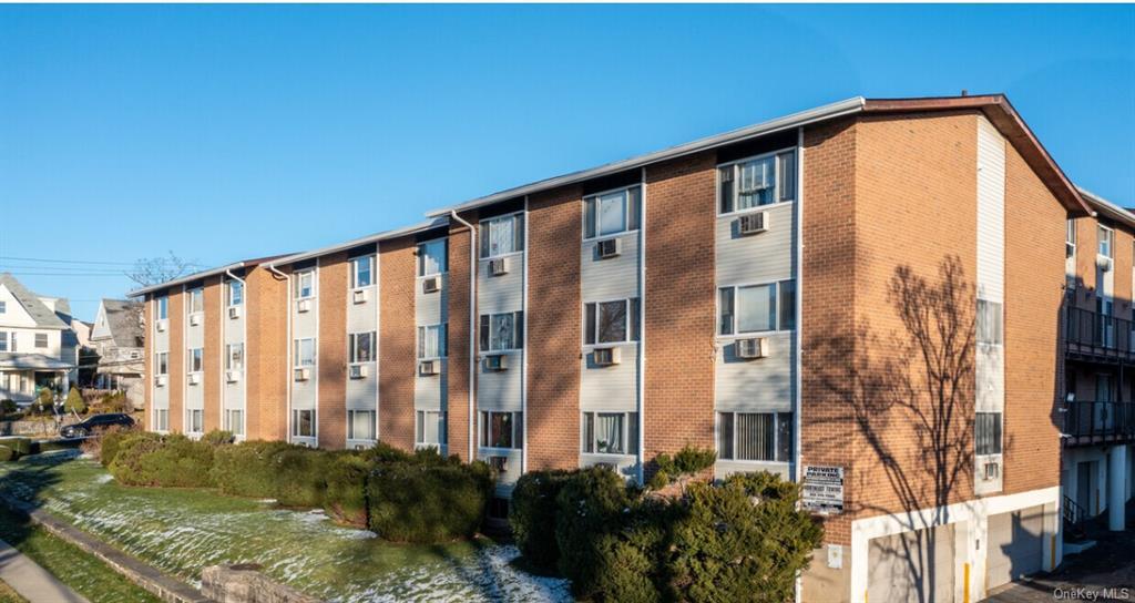 Primary Photo - 150 Glenwood Ave