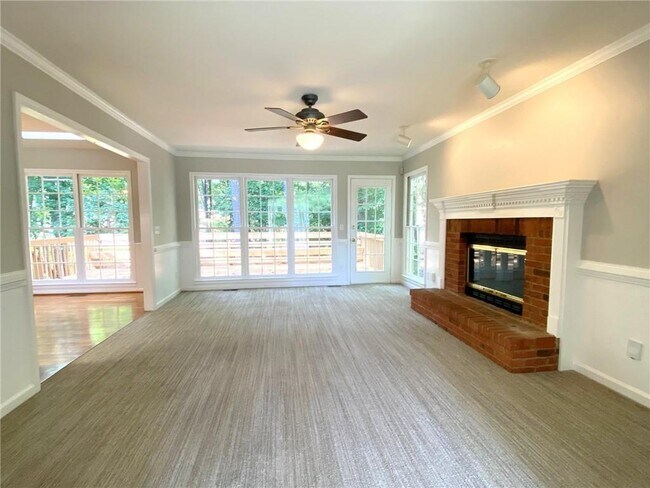 Building Photo - 612 Braidwood Dr NW