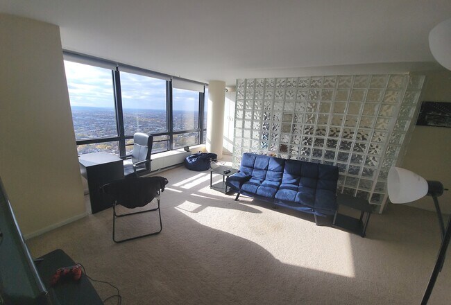 Foto del edificio - 5415 N Sheridan Rd