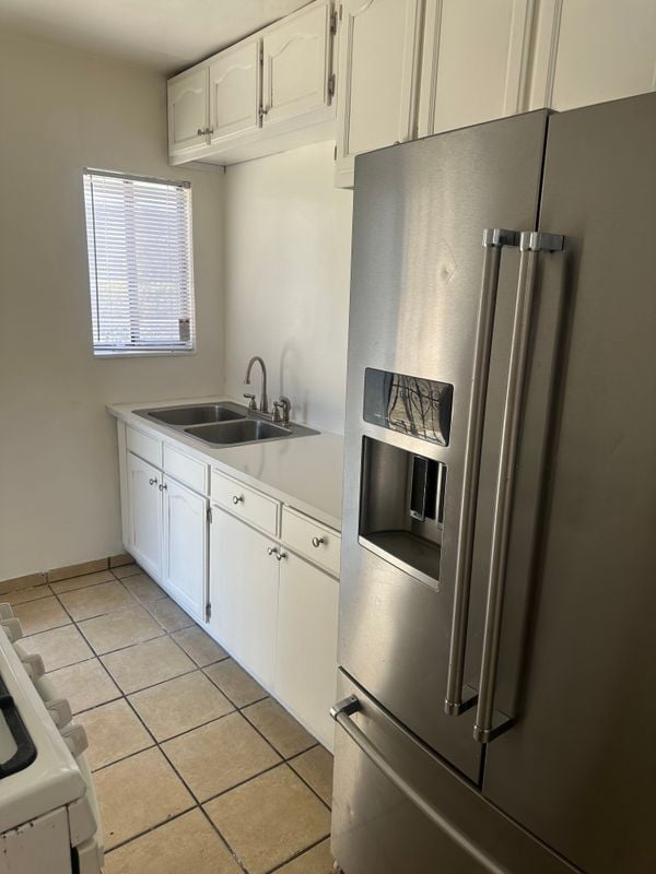 Building Photo - 934 1/2 West 71st Street