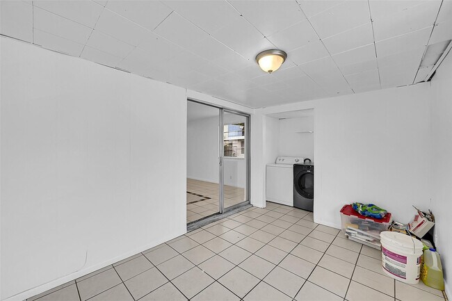 Foto del edificio - 604 SW 6th Ave