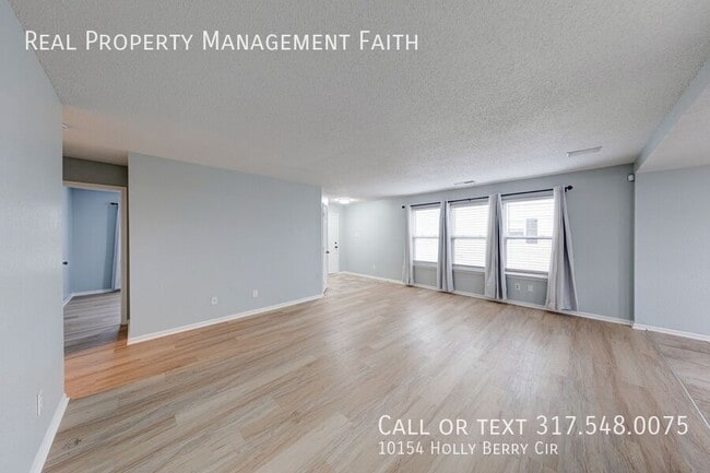 Foto del edificio - 10154 Holly Berry Cir