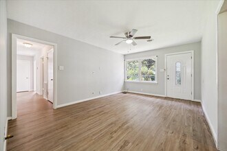 Building Photo - 1108 Orange St