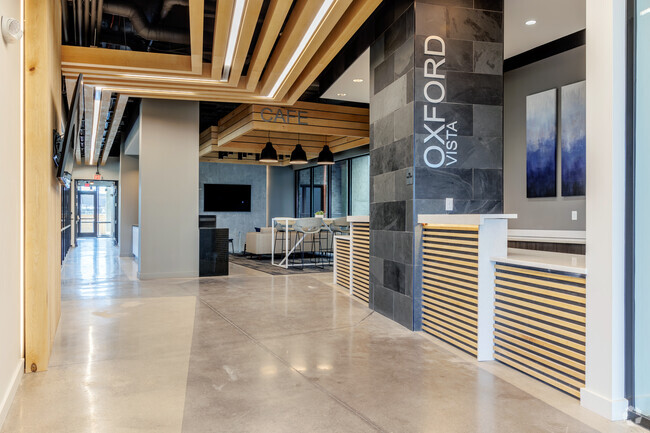 Lobby - Oxford Vista