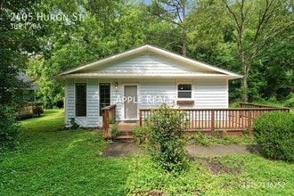 Building Photo - 2405 Huron St