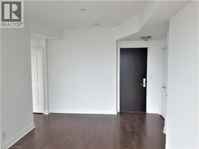 Building Photo - 50 Absolute Ave