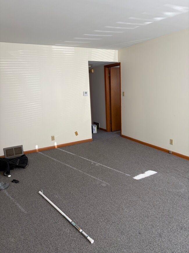 Building Photo - 5501 W Morgan Ave