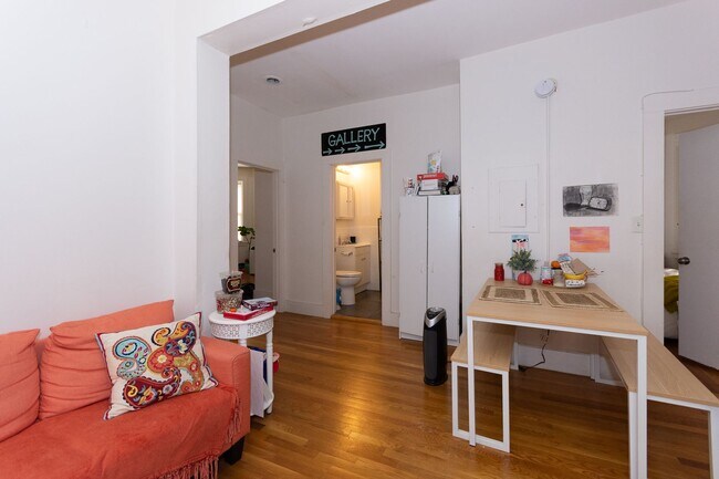 Building Photo - Brighton Ave in Allston - 4bed / 1bath $4400